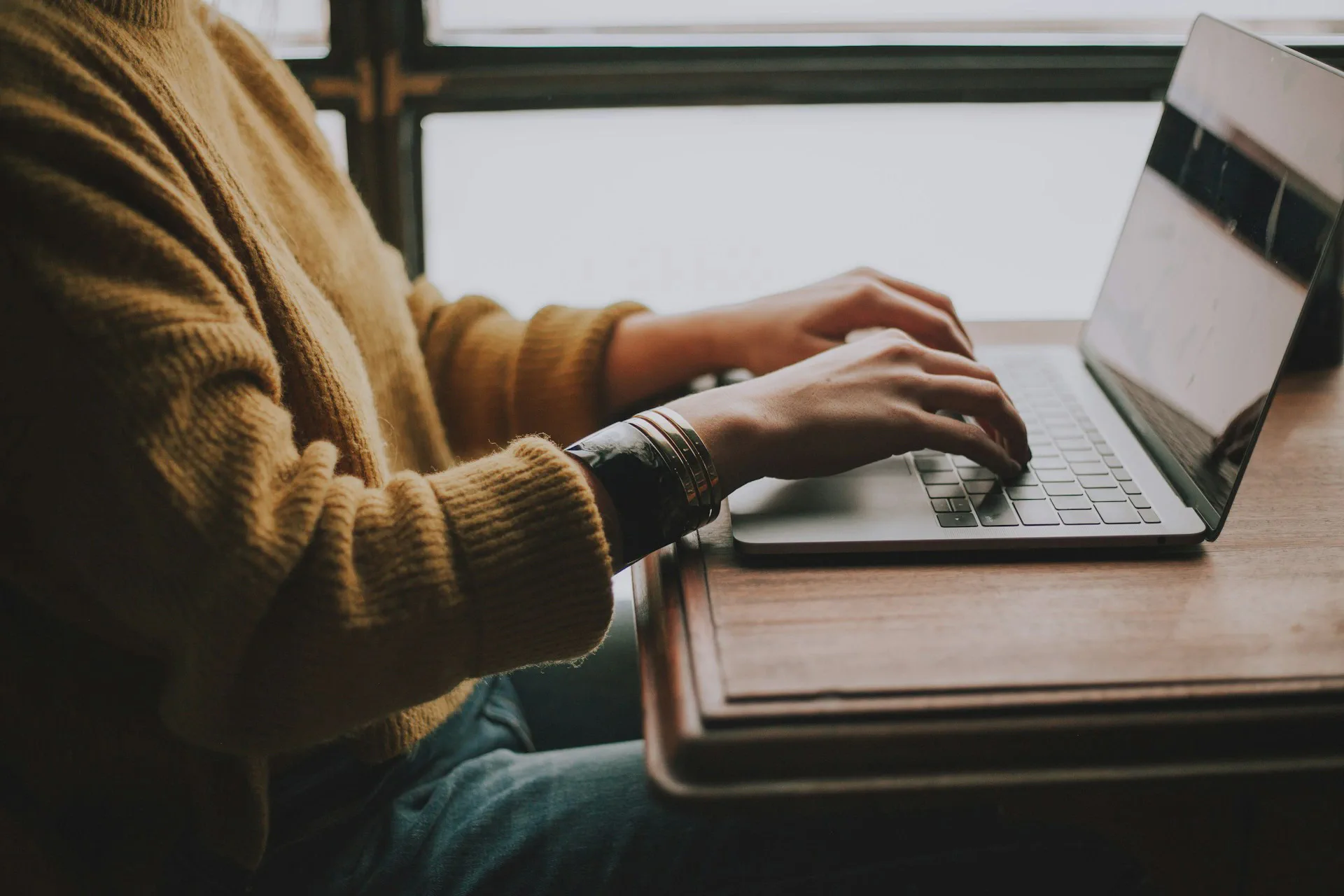 Vendor-Neutral Enterprise Application Development